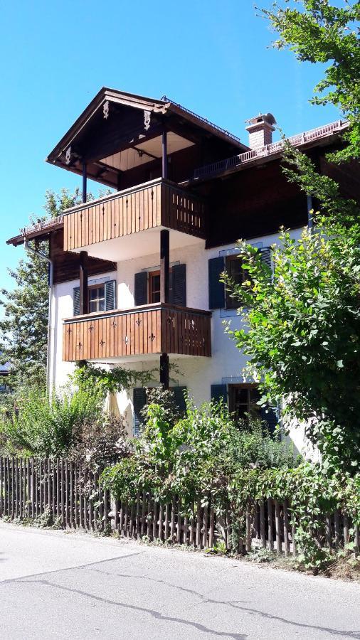 'Sissi' Ein Zaubehaftes Apartement Im Modernen Landhausstil Oberammergau Luaran gambar