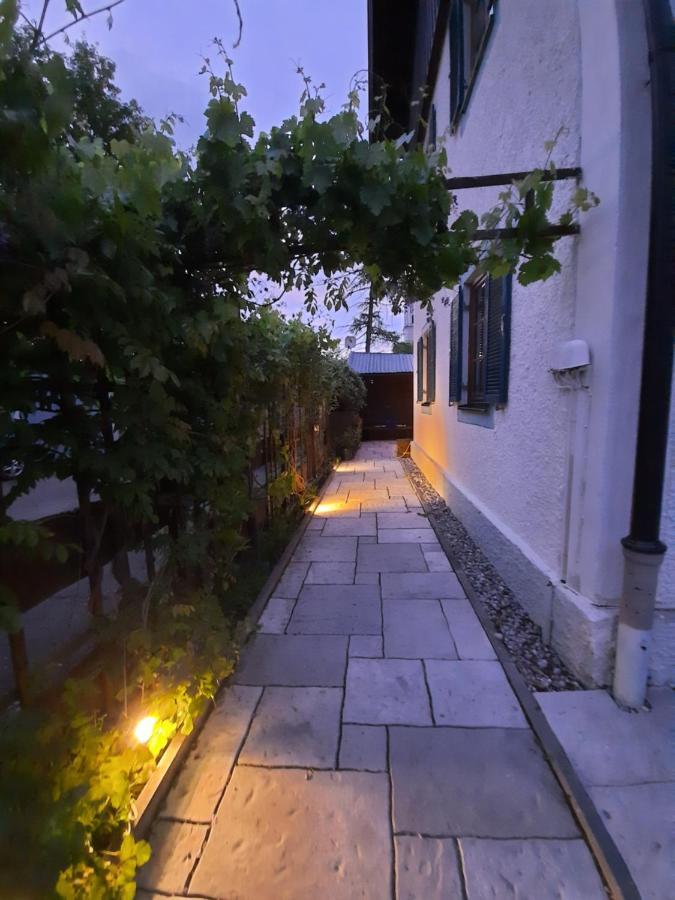 'Sissi' Ein Zaubehaftes Apartement Im Modernen Landhausstil Oberammergau Luaran gambar